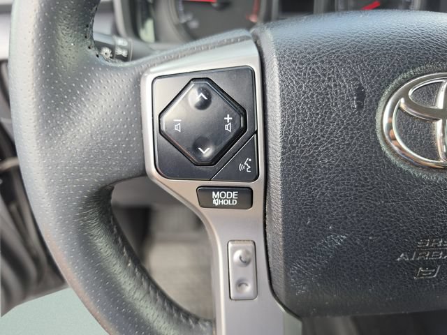 Used 2022 Toyota 4Runner SR5 AWD/4WD image 36