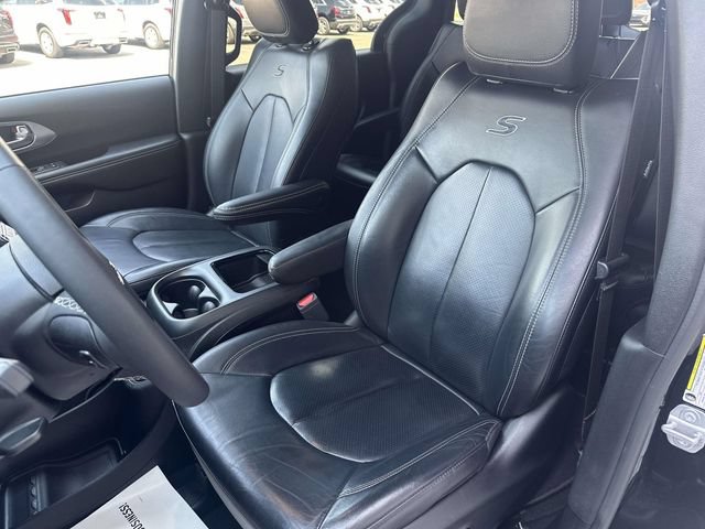 Used 2022 Chrysler Pacifica Touring-L w/ S Appearance Package FWD image 49