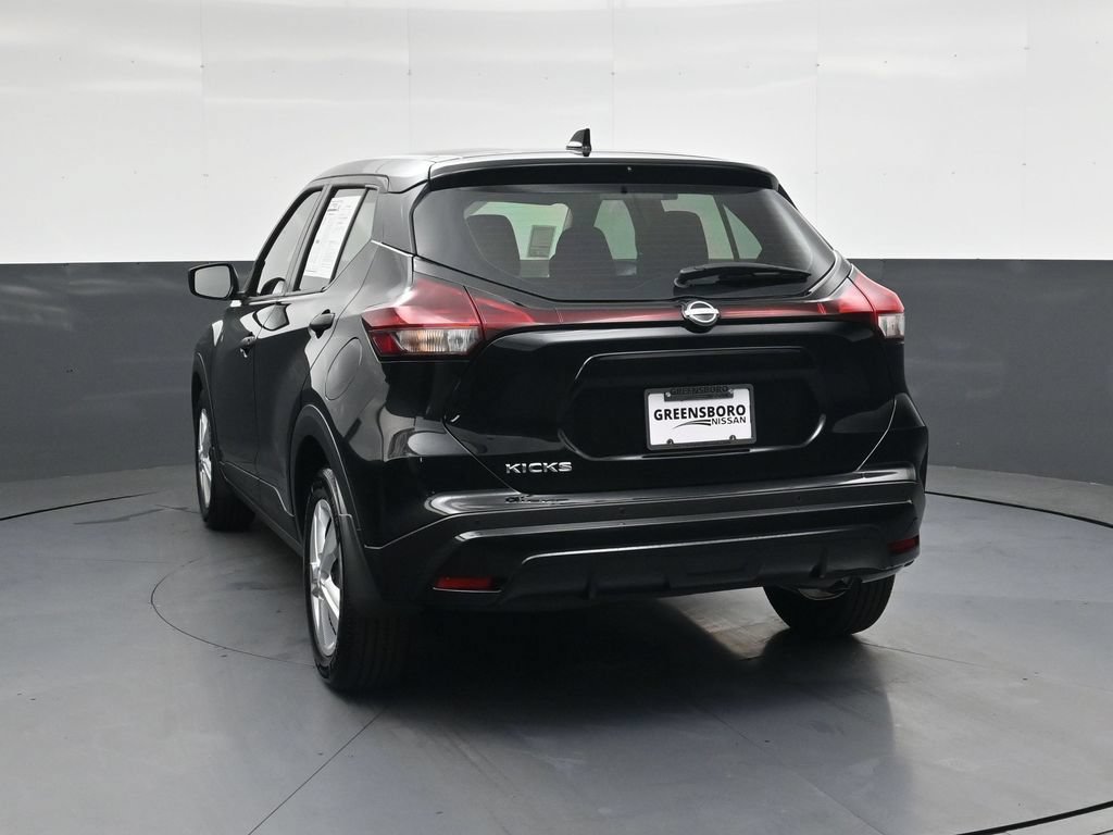 Certified 2025 Nissan Kicks Play S FWD image 11