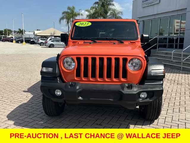 Used 2023 Jeep Wrangler Unlimited Sport AWD/4WD image 3