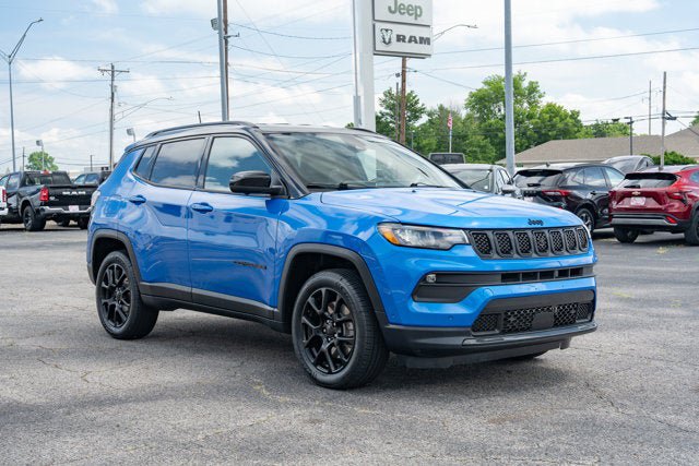 Certified 2023 Jeep Compass Latitude w/ Convenience Group AWD/4WD image 7