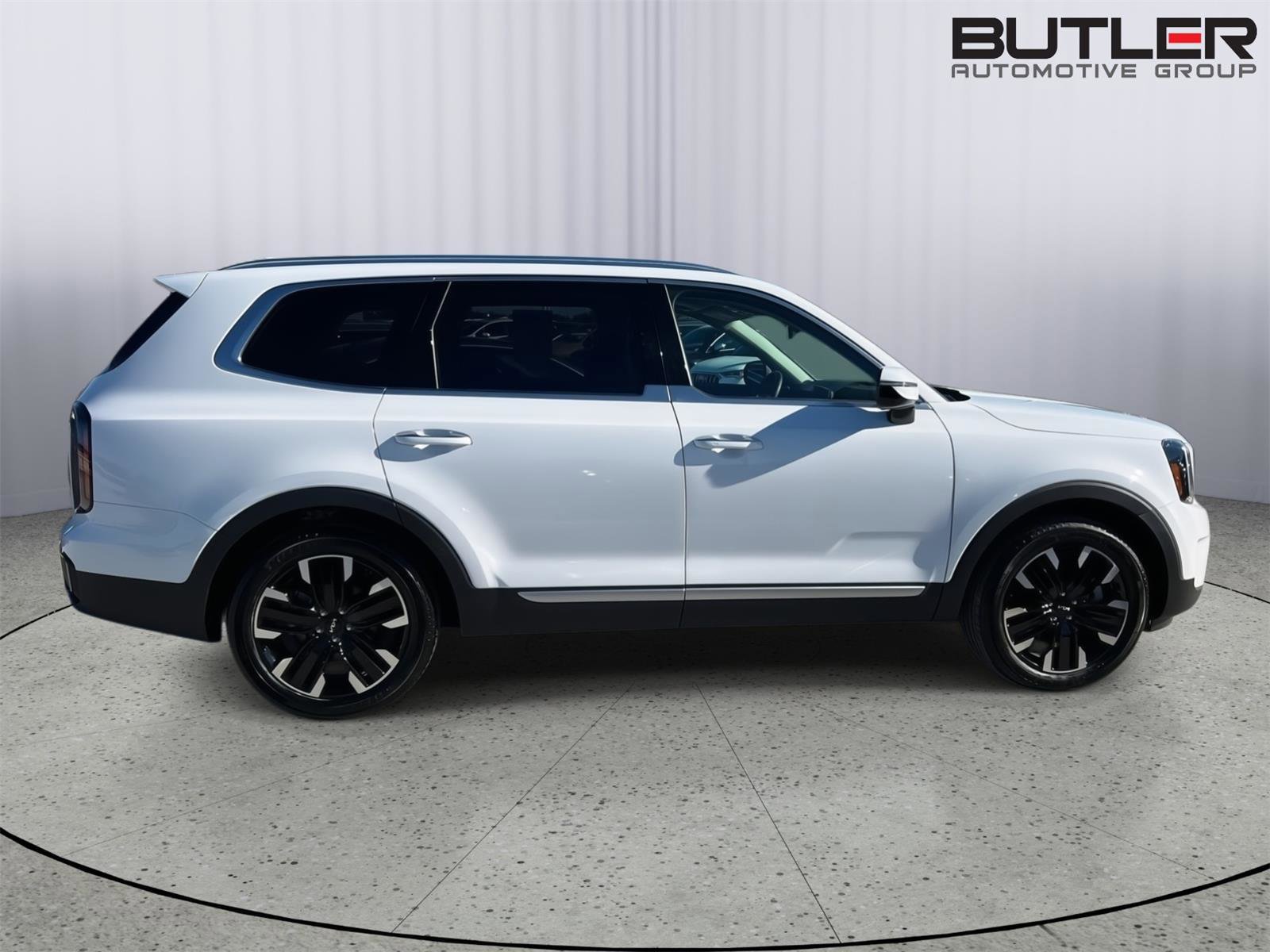 Used 2025 Kia Telluride SX image 4