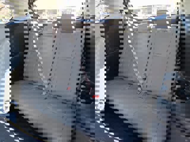 Used 2024 Toyota Highlander Limited image 15