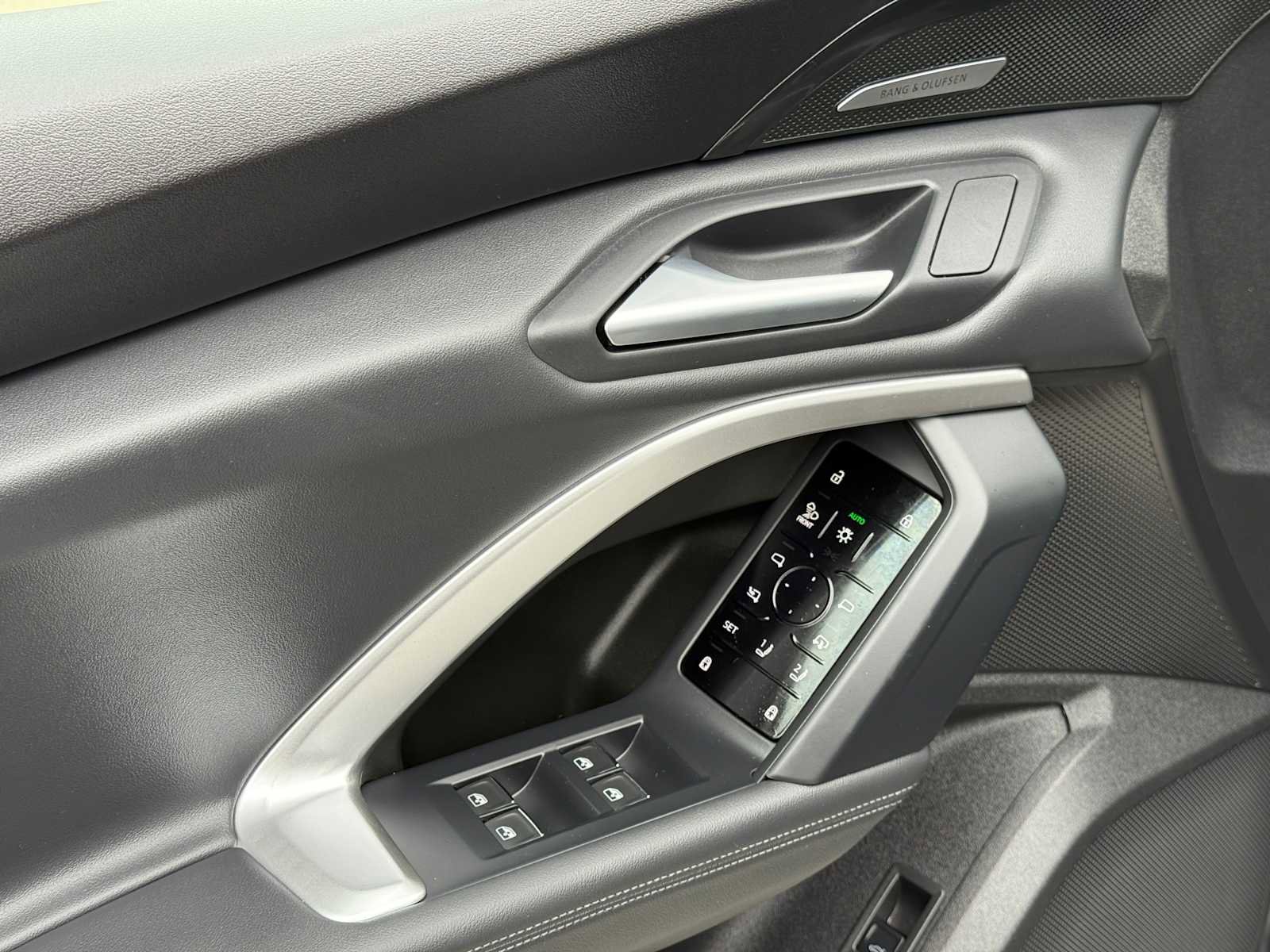 New 2025 Audi Q5 Prestige image 17