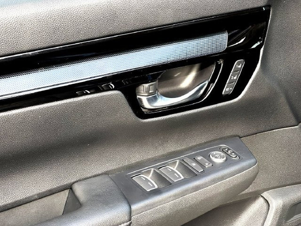 Used 2024 Honda CR-V EX-L image 11