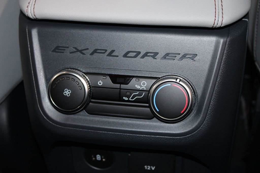 New 2026 Ford Explorer Active w/ Active Comfort Package image 34