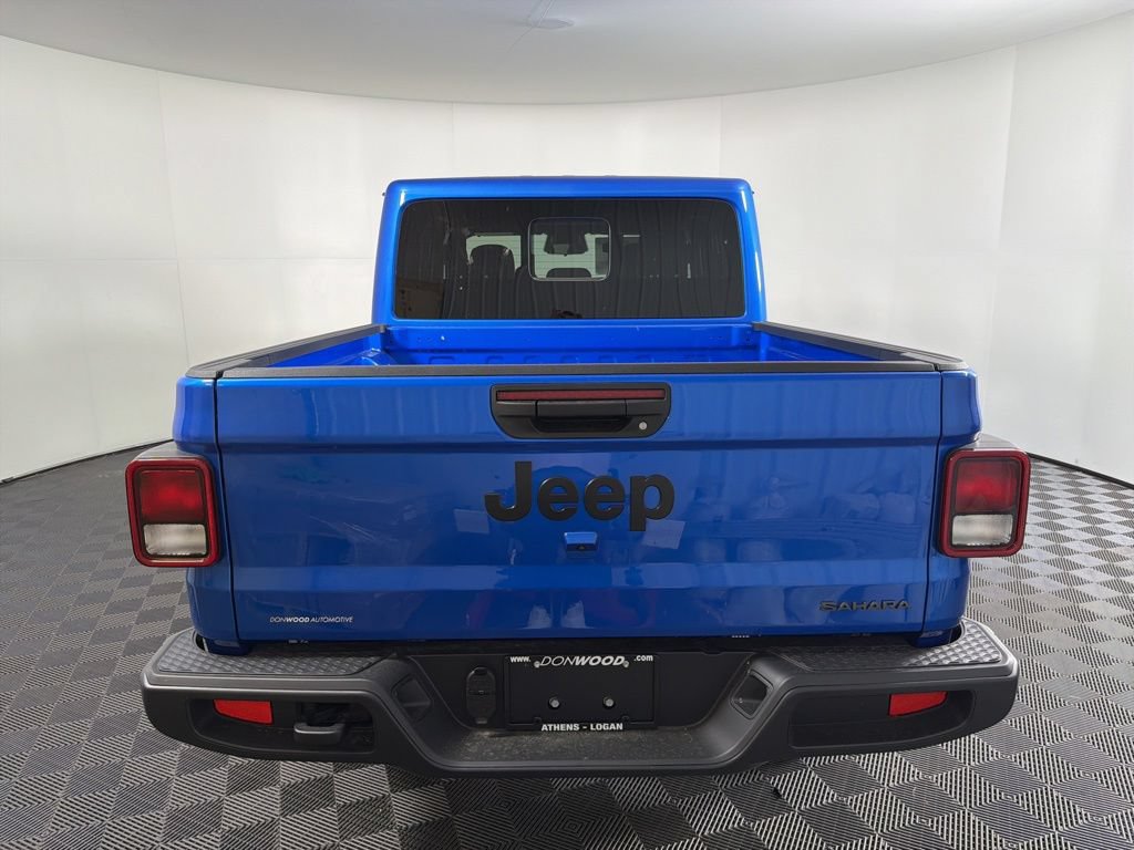 New 2026 Jeep Gladiator Sport AWD/4WD image 13