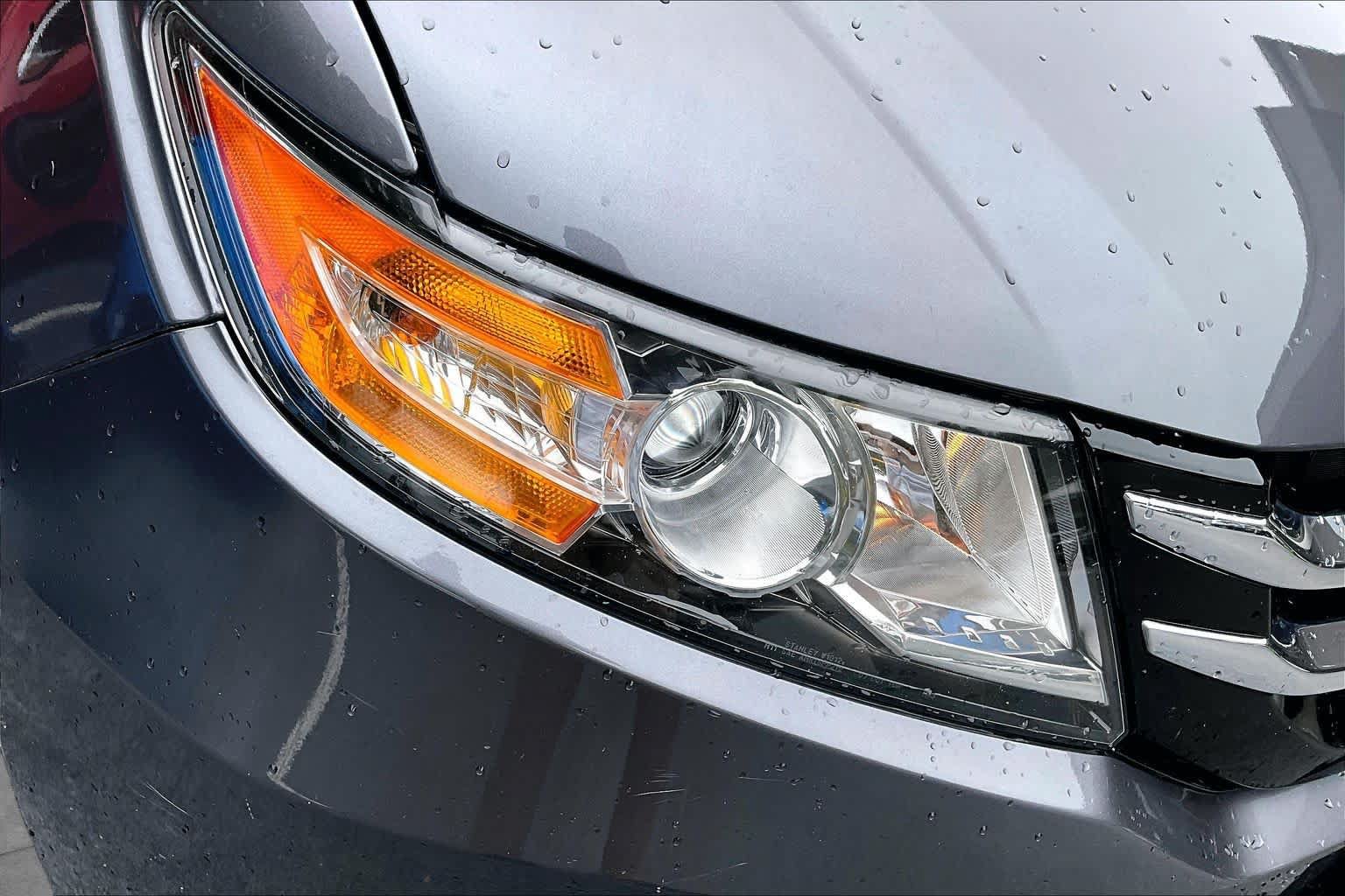 Used 2017 Honda Odyssey EX-L image 28