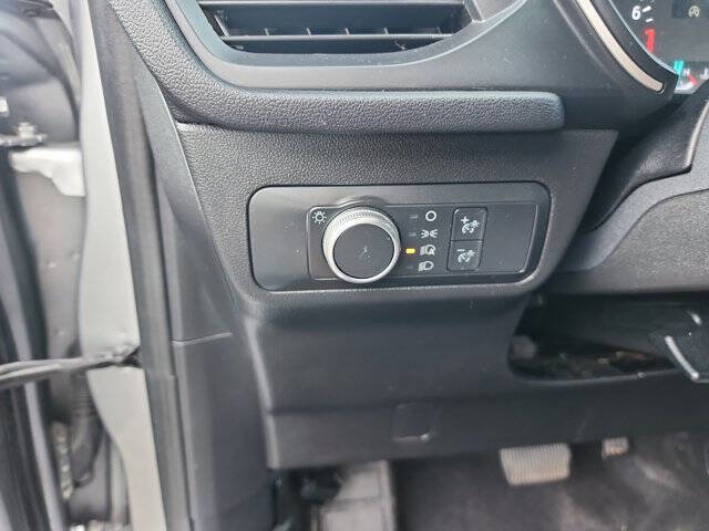 Used 2022 Ford Escape SE image 16