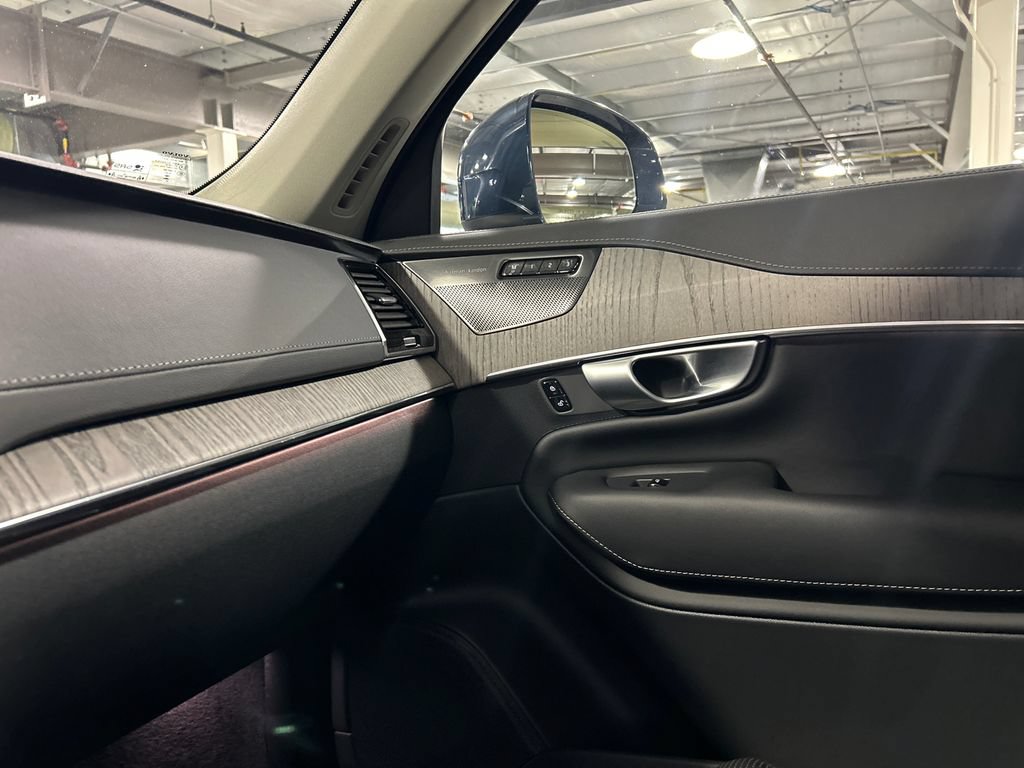 Certified 2024 Volvo XC90 T8 Ultimate w/ Protection Package Premier AWD/4WD image 20