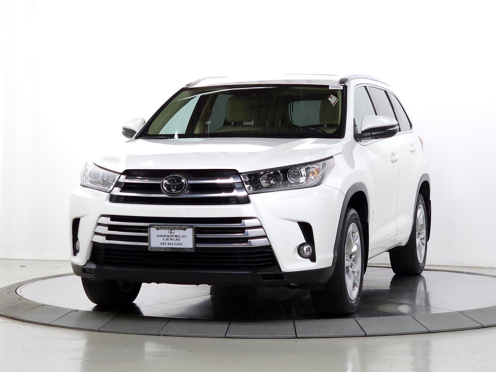 Used 2017 Toyota Highlander Limited AWD/4WD image 3