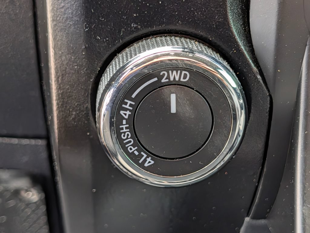 Used 2020 Toyota Tundra SR5 w/ SR5 Upgrade Package AWD/4WD image 16