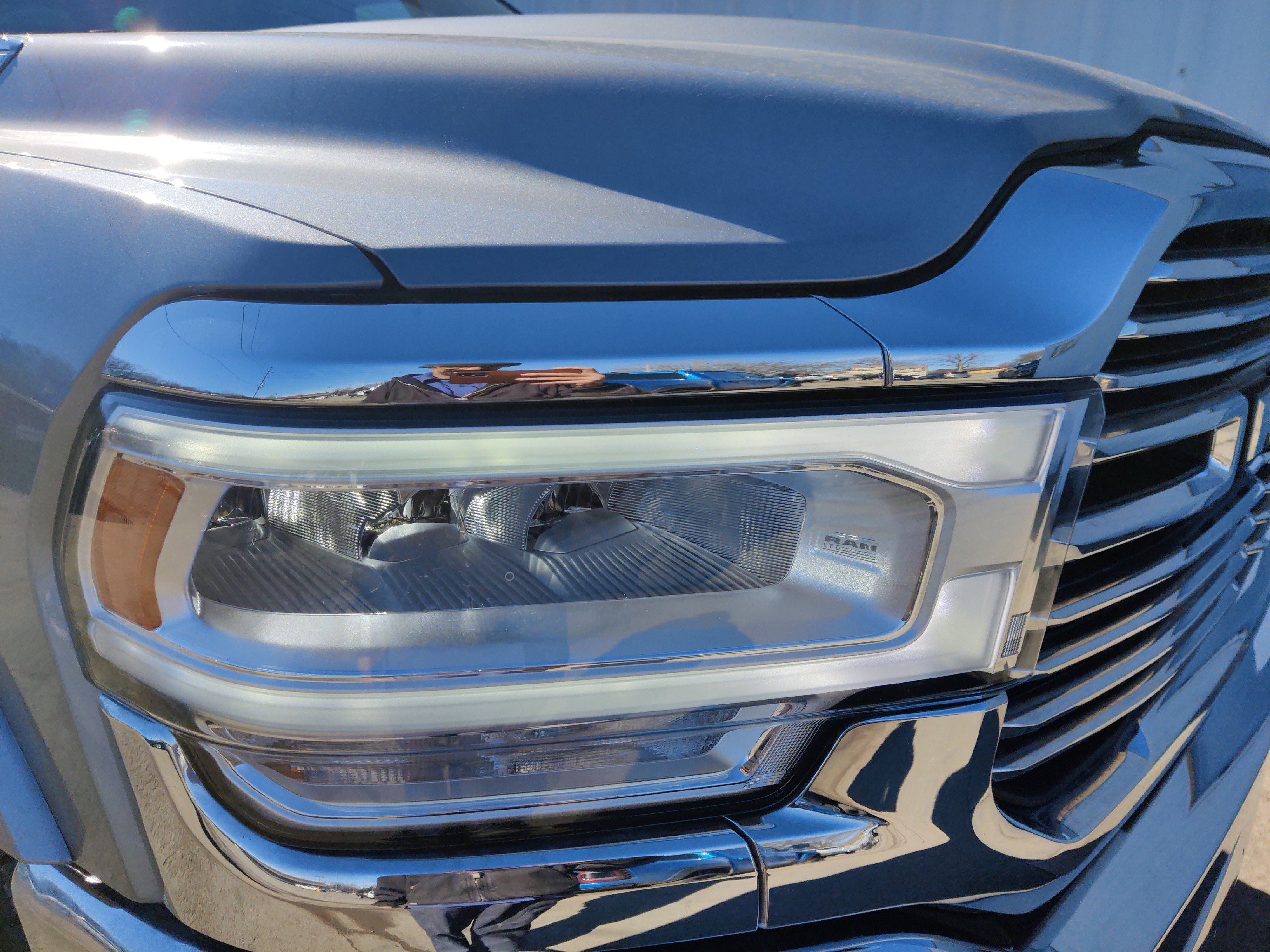 Used 2022 RAM 2500 Laramie AWD/4WD image 4