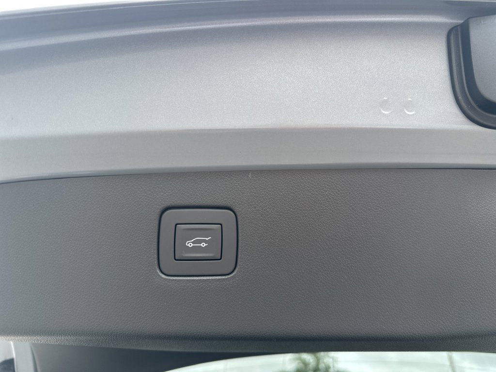 New 2026 Buick Envista Sport Touring w/ Convenience I Package FWD image 32