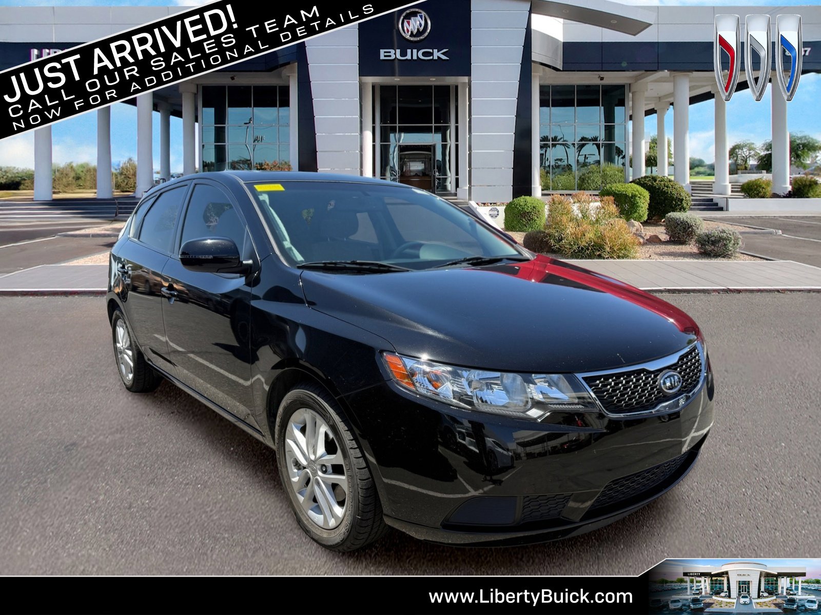 Used 2012 Kia Forte EX FWD image 1