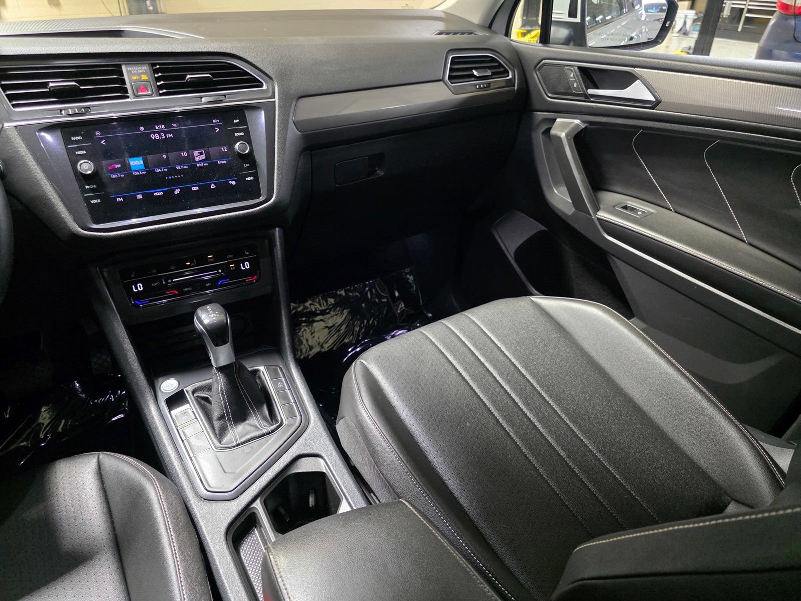 Used 2022 Volkswagen Tiguan SE FWD image 18