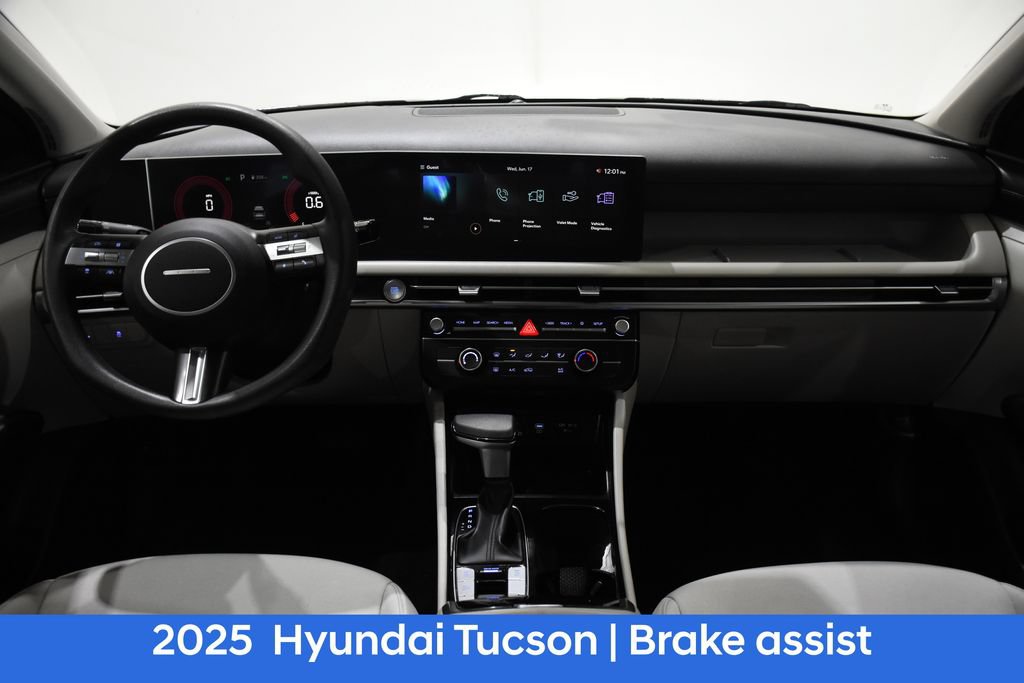 Certified 2025 Hyundai Tucson SE AWD/4WD image 9
