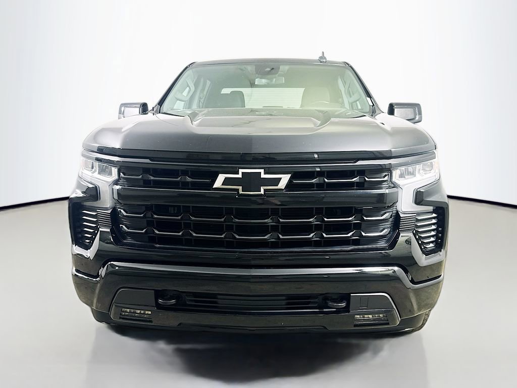 Used 2023 Chevrolet Silverado 1500 RST AWD/4WD image 2