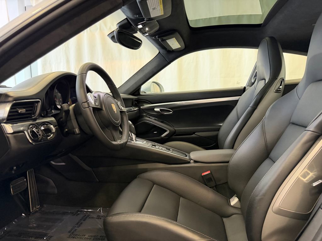 Used 2014 Porsche 911 Carrera 4S AWD/4WD image 5