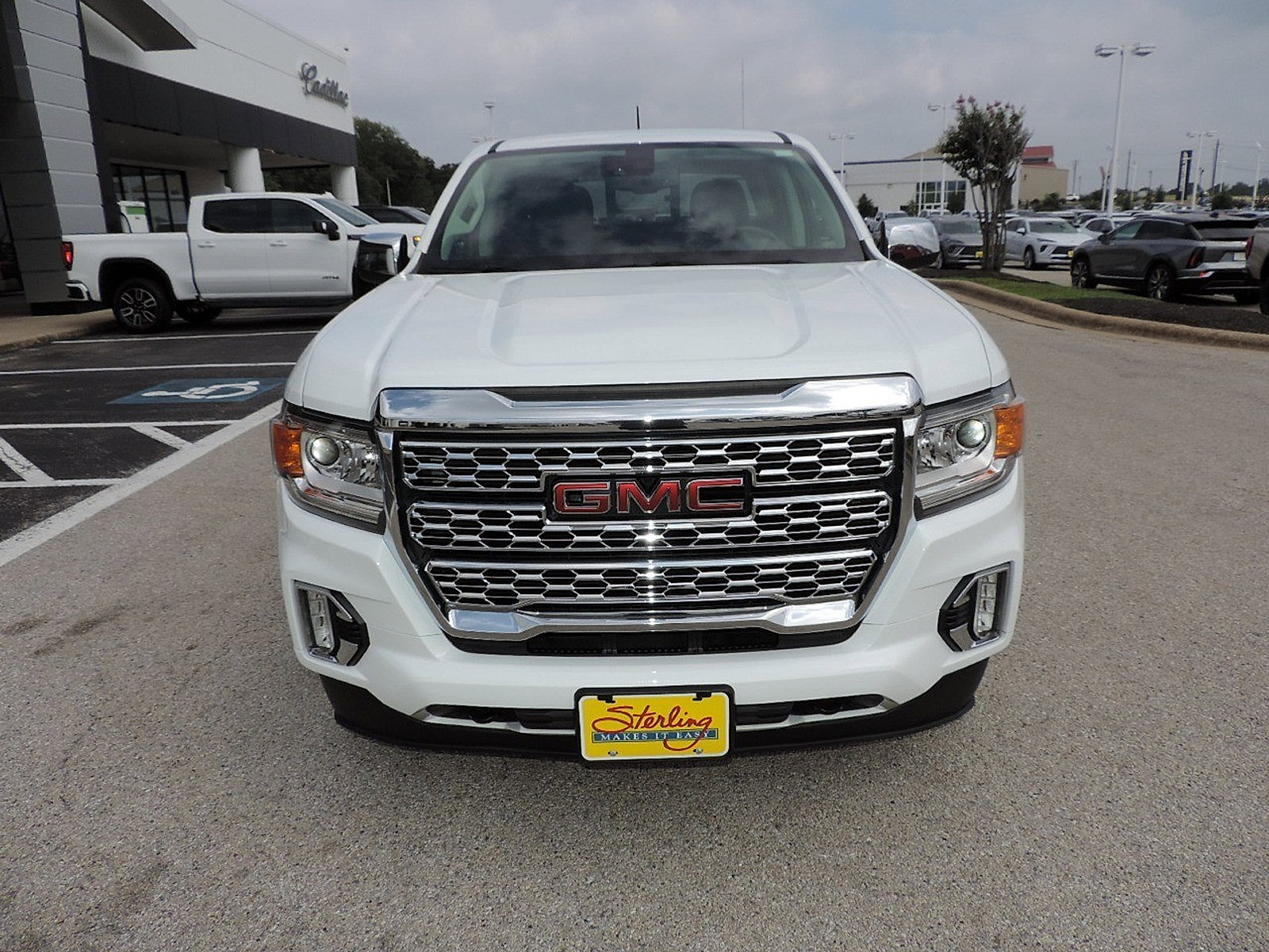 Certified 2021 GMC Canyon Denali RWD image 2
