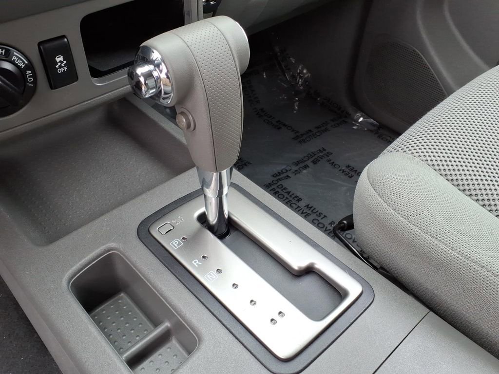 Used 2019 Nissan Frontier SV AWD/4WD image 18