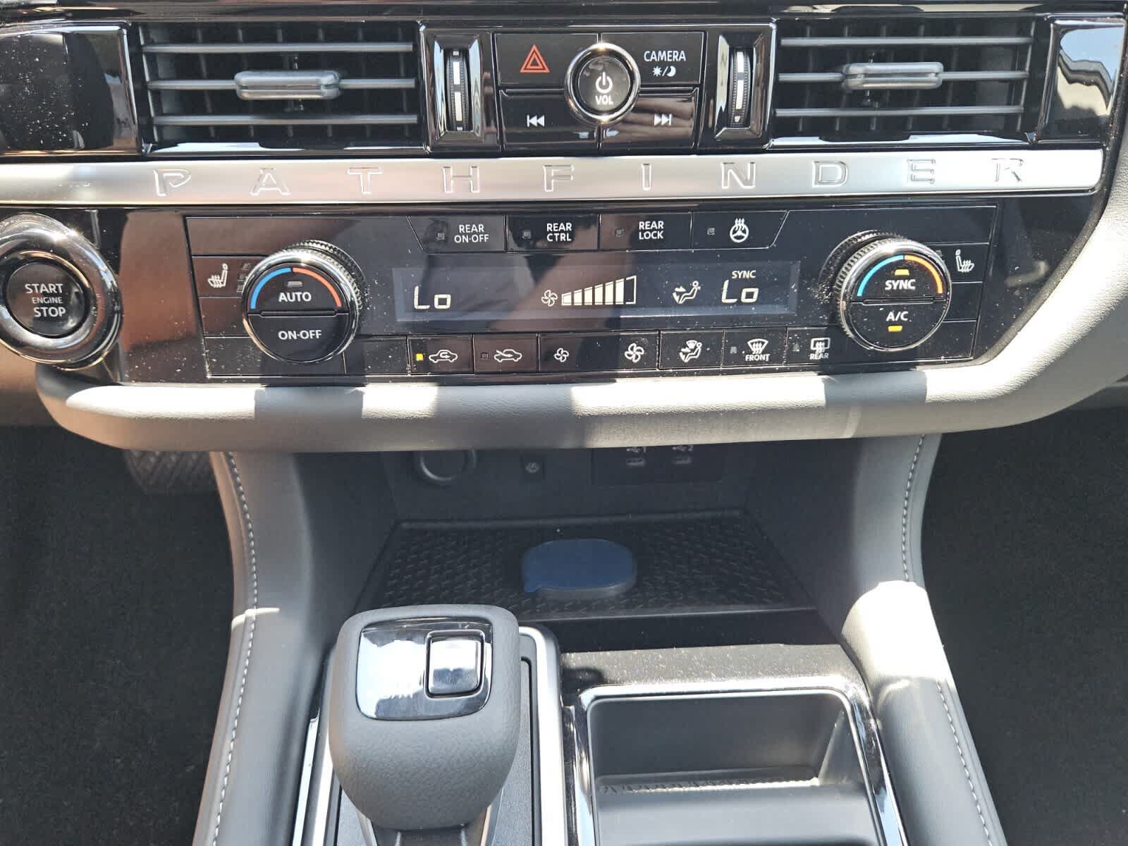 New 2026 Nissan Pathfinder SL FWD image 10