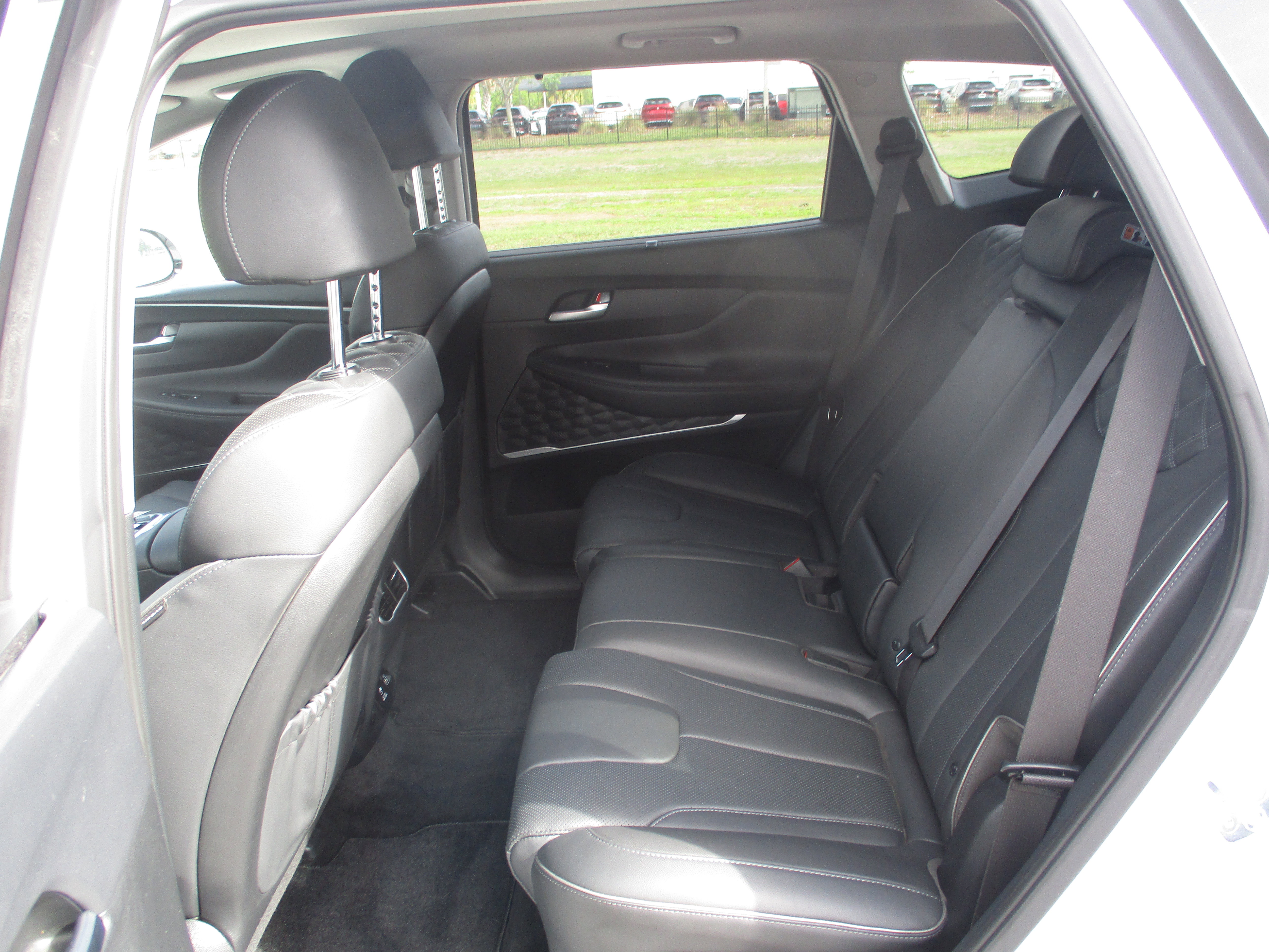 Used 2023 Hyundai Santa Fe Limited image 10