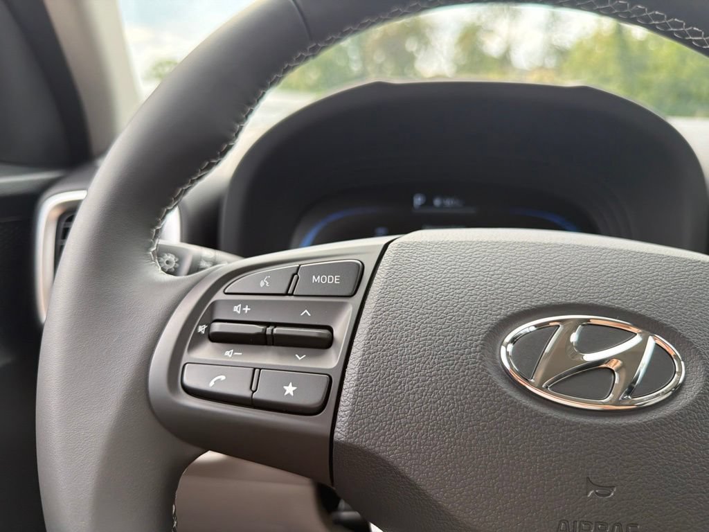 New 2026 Hyundai Venue SEL FWD image 31
