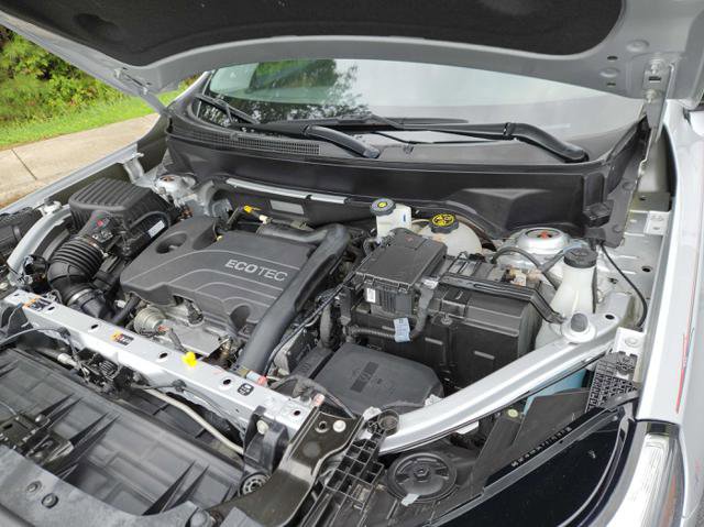 Used 2021 GMC Terrain SLE w/ Driver Convenience Package image 9