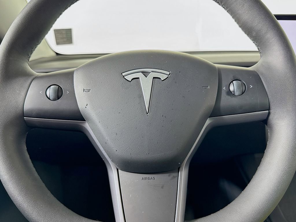 Used 2024 Tesla Model Y Long Range image 59