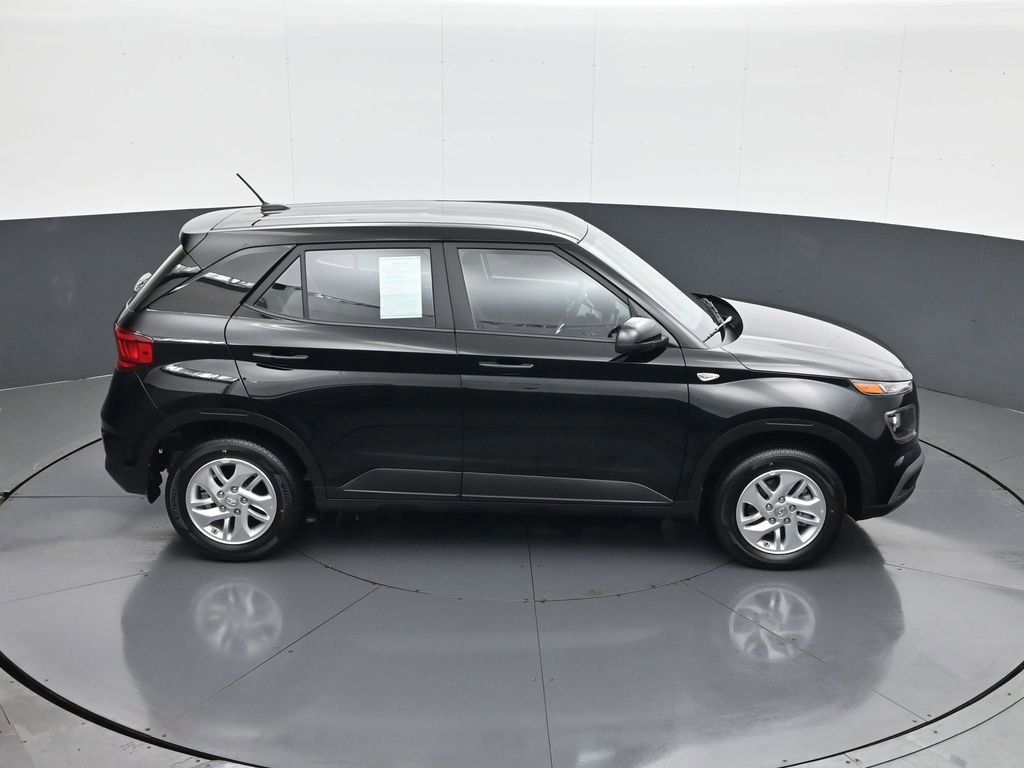 Certified 2026 Hyundai Venue SE image 16