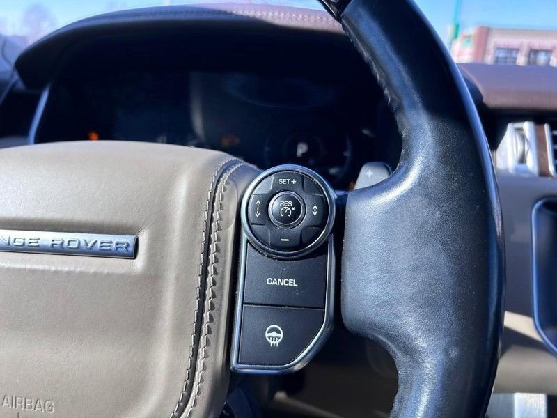 Used 2017 Land Rover Range Rover HSE image 16