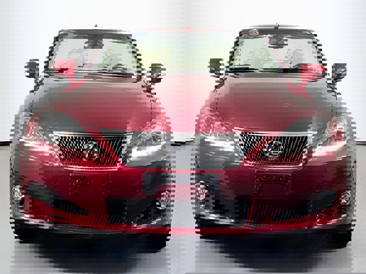 Used 2013 Lexus IS 250C image 4