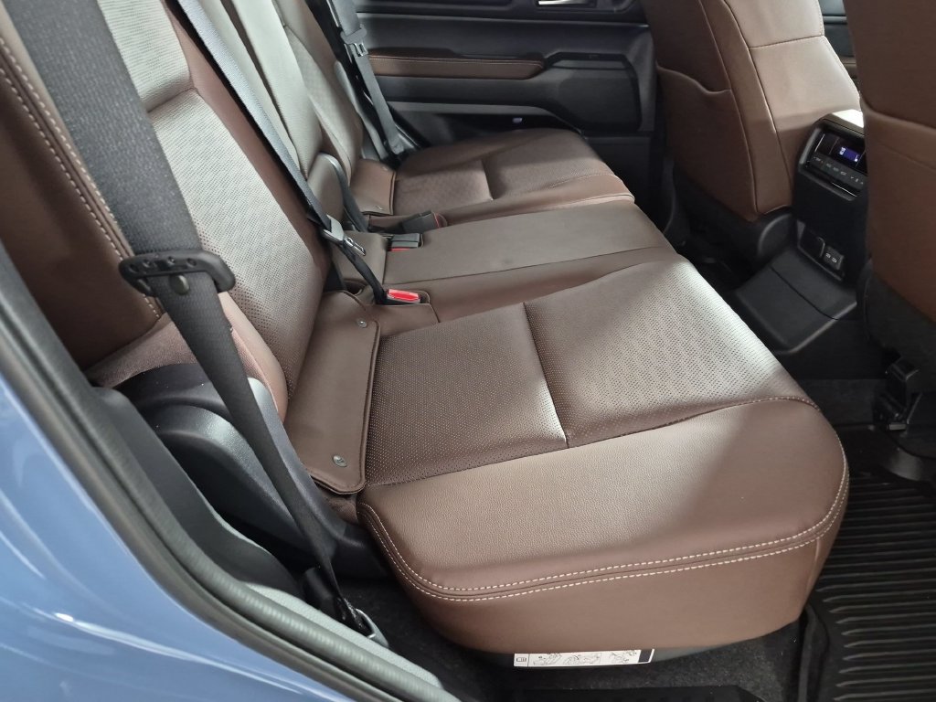 Used 2026 Toyota Land Cruiser w/ Premium Package AWD/4WD image 27