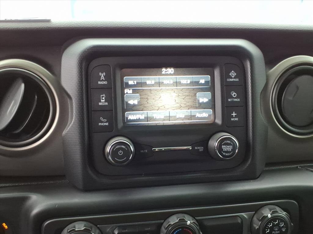 Used 2018 Jeep Wrangler Unlimited Sport image 19