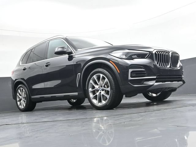 Used 2023 BMW X5 xDrive40i AWD/4WD image 35