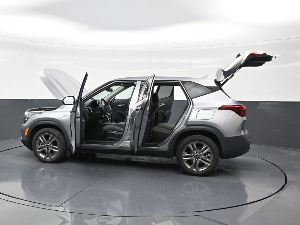 Used 2022 Kia Seltos LX AWD/4WD image 30