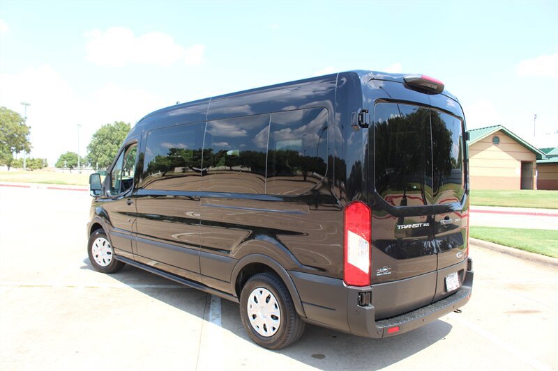 Used 2023 Ford Transit 350 XLT RWD image 3