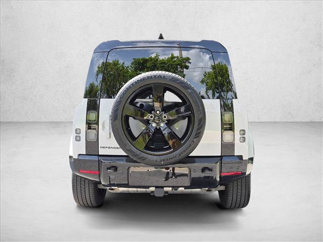 Certified 2026 Land Rover Defender 110 X-Dynamic SE AWD/4WD image 7