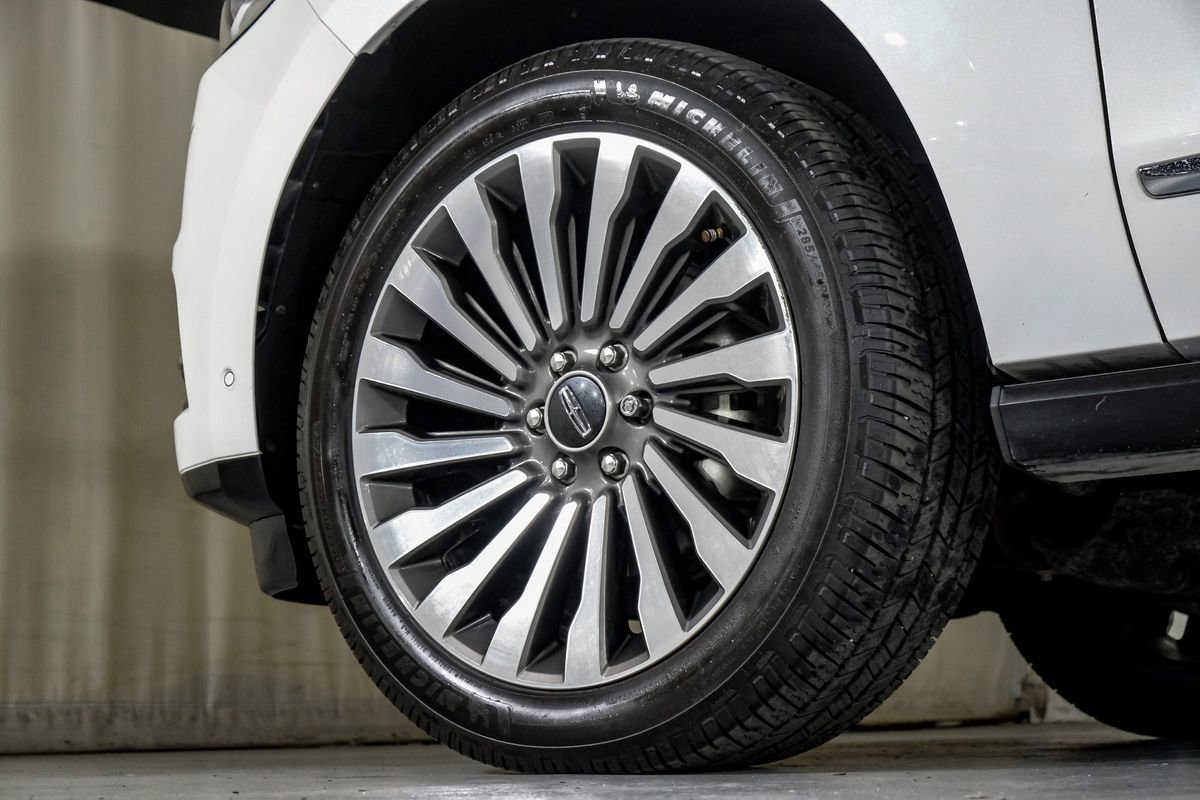 Used 2020 Lincoln Navigator L Reserve w/ Luxury Package image 55