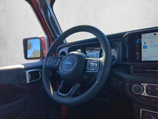 Used 2025 Jeep Wrangler Willys image 30