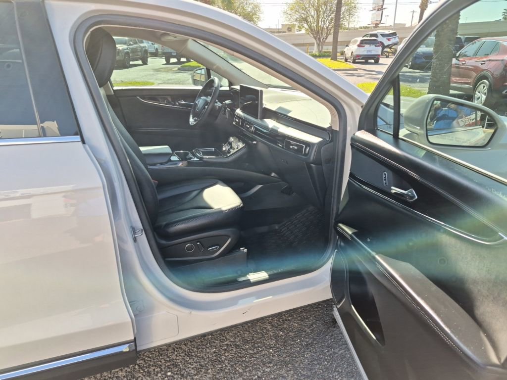 Certified 2023 Lincoln Nautilus FWD w/ Premium Package image 20