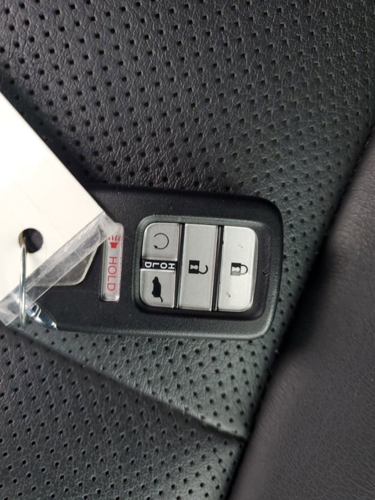 Used 2023 Honda Passport EX-L image 34