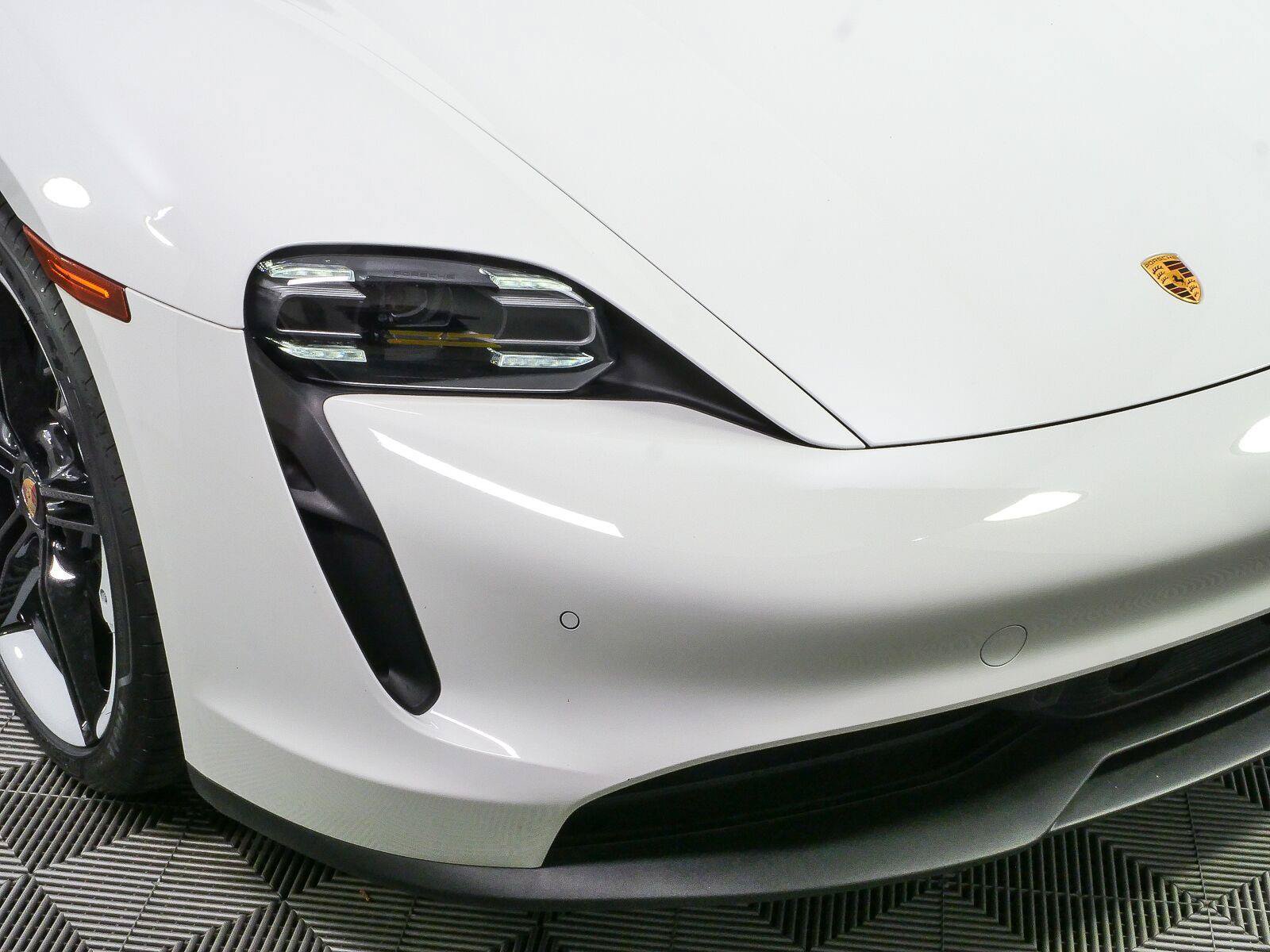 Certified 2024 Porsche Taycan RWD image 37