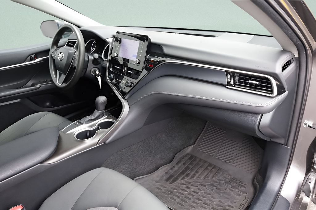 Certified 2023 Toyota Camry LE FWD image 28