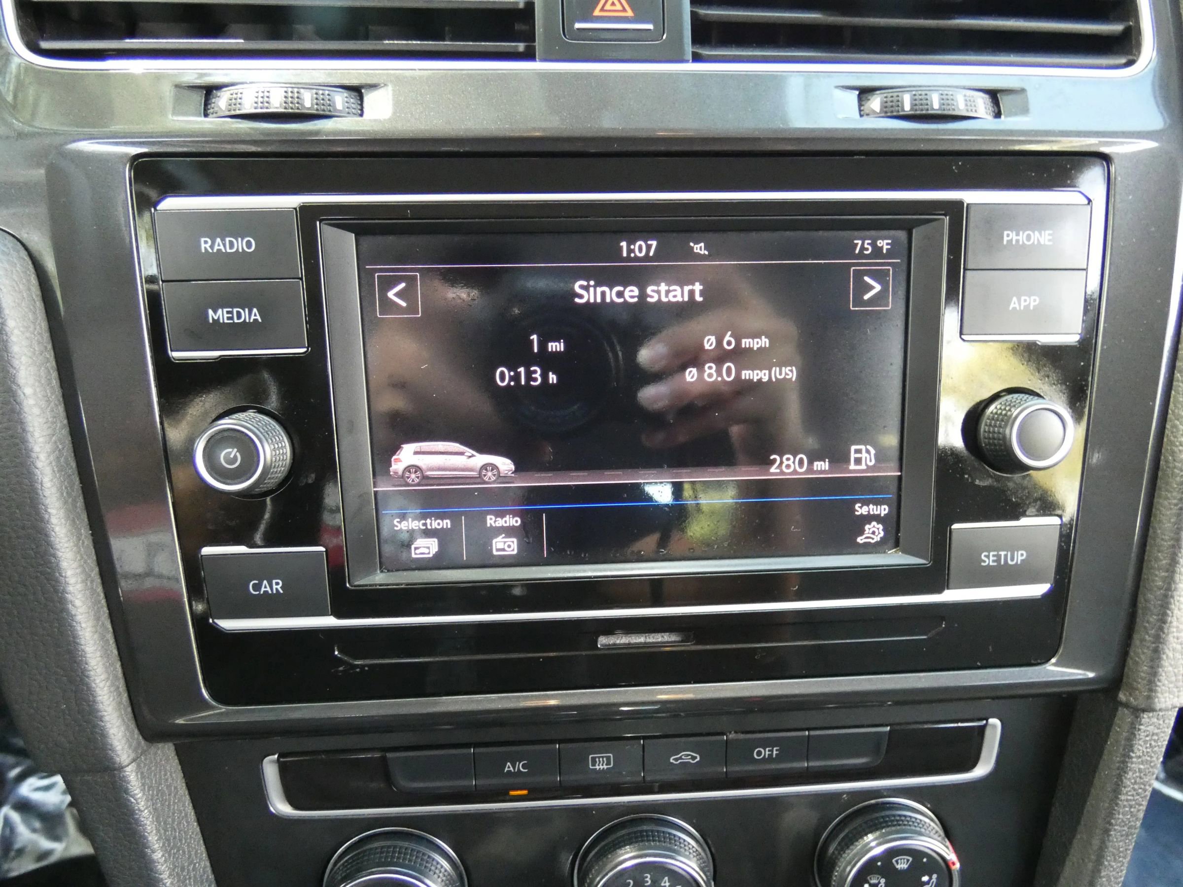 Used 2018 Volkswagen Golf S image 60