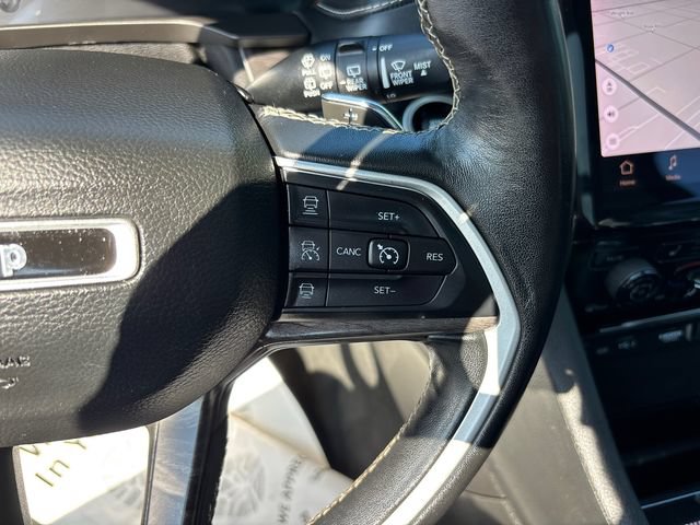 Used 2022 Jeep Grand Cherokee Limited AWD/4WD image 21