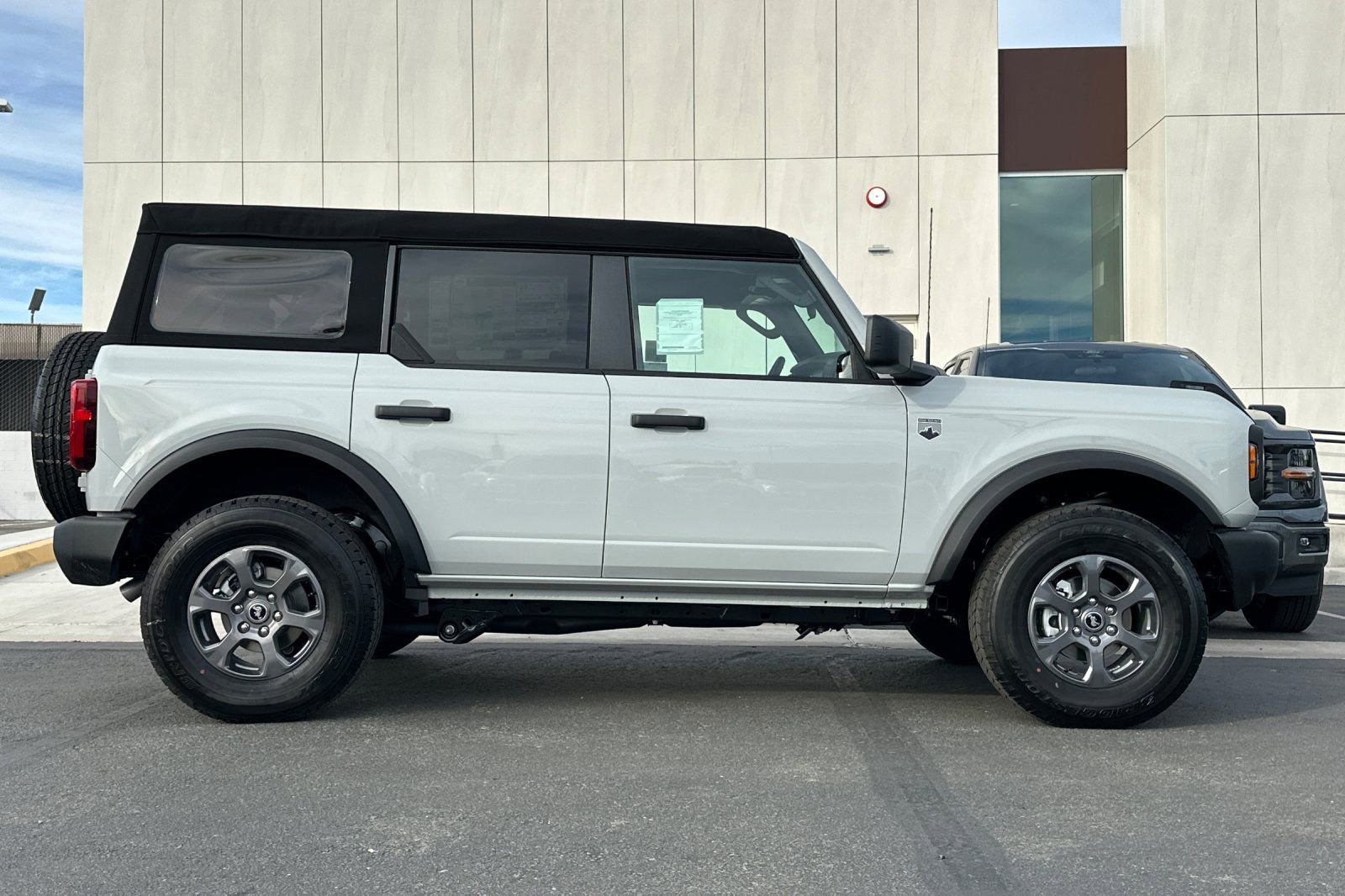 New 2026 Ford Bronco Big Bend image 2
