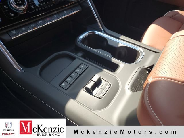 New 2026 GMC Sierra 2500 Denali Ultimate w/ LPO, Black Badging Package AWD/4WD image 19