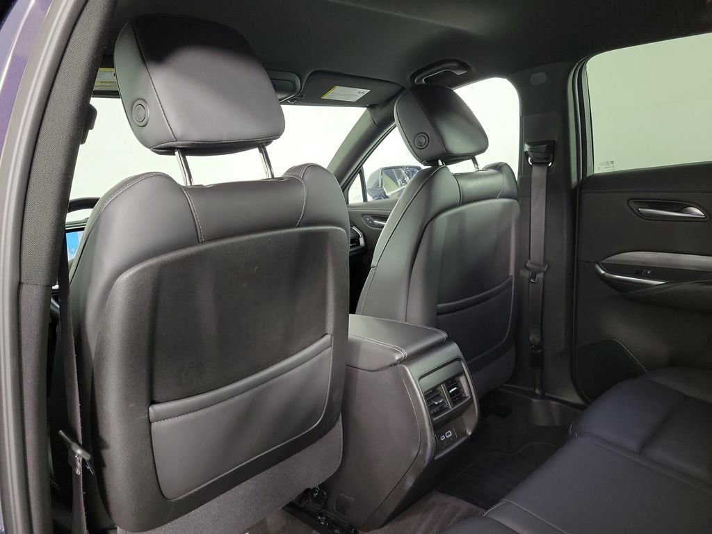 Certified 2025 Cadillac XT4 Premium Luxury image 12
